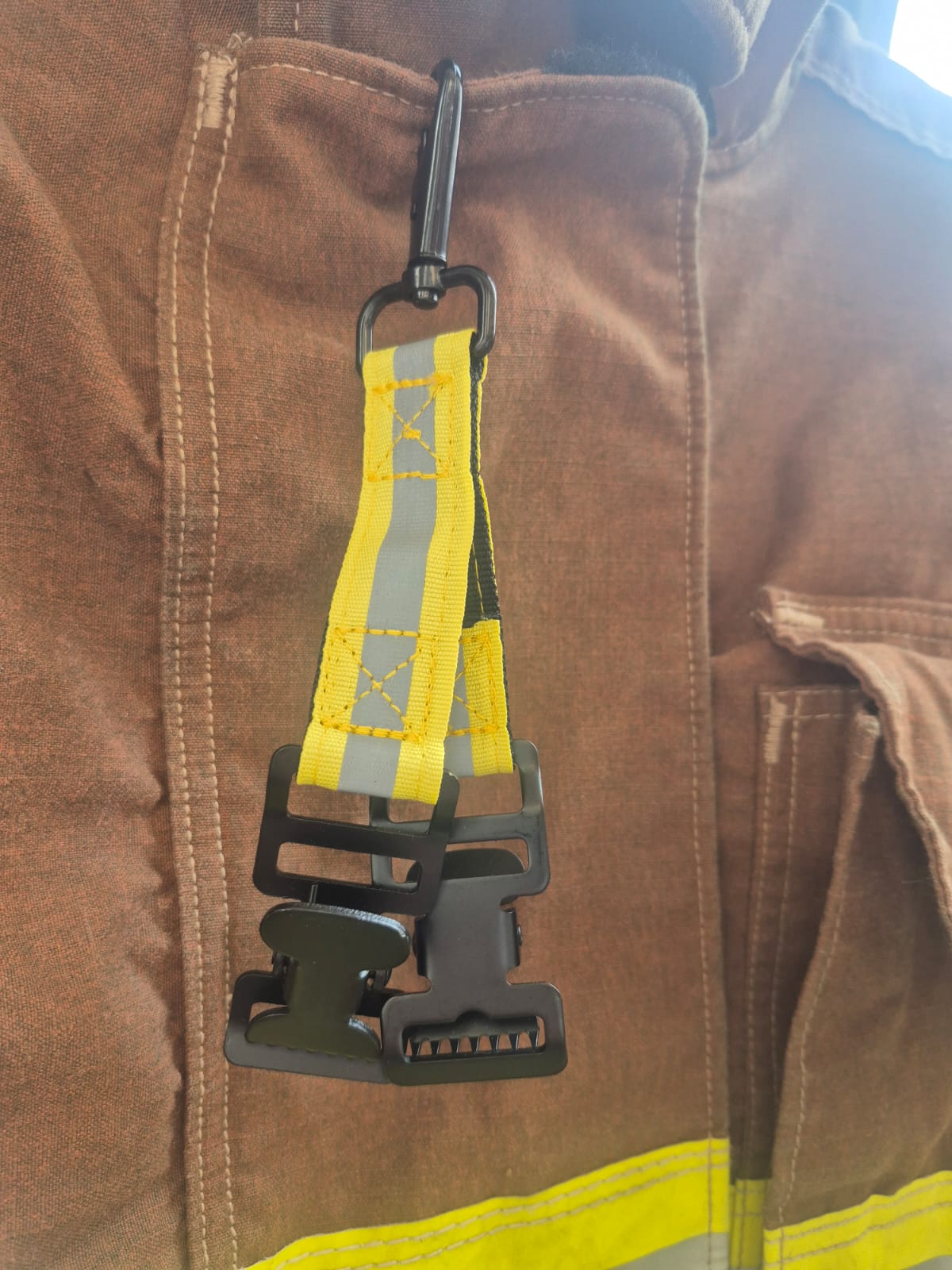 Porte-gants d’intervention – Pratique et sécurisé